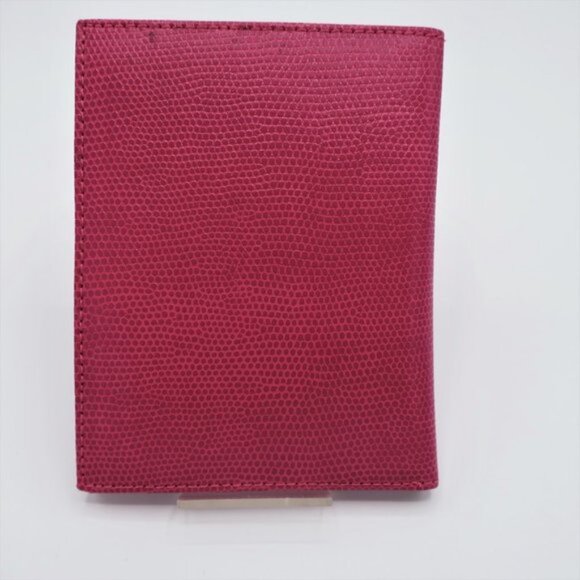 Passport Wallet Bifold Faux Leather Raspberry Red/Pink Magnetic Closure - Picture 1 of 7